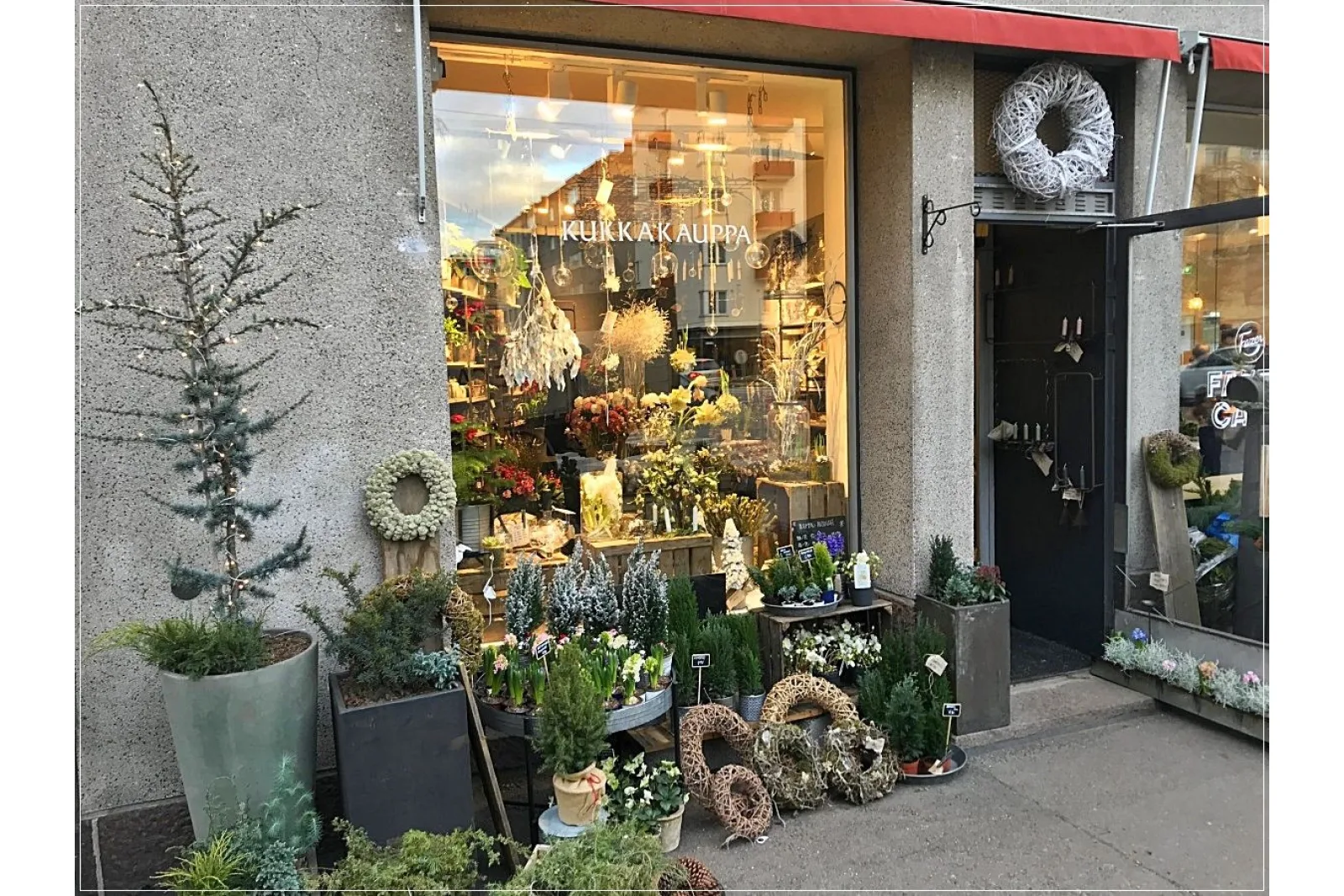 Delite Flowers & Design